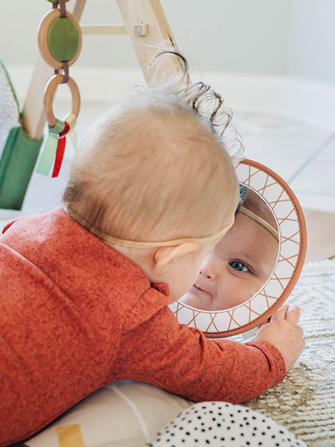 Engaging features help extend tummy time