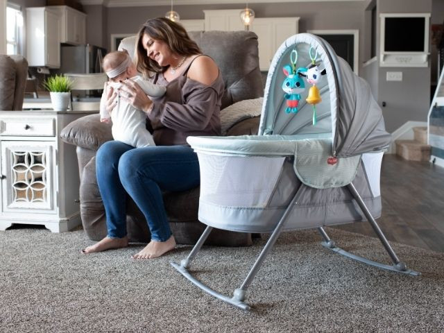 Portable and light, the bassinet lets you keep your little one close by