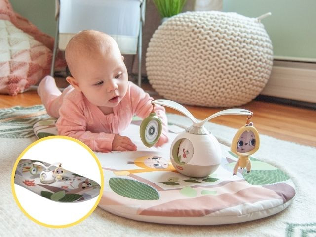 Stand-alone tummy time mat support motor development